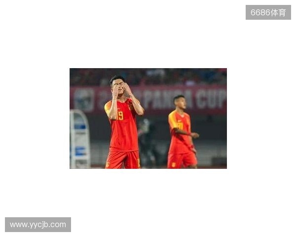 直播吧：邵佳一观摩熊猫杯考察球员，国足可能年底或明年初集中